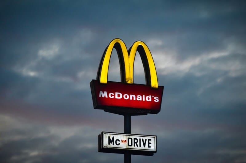 logo de mcdonald's