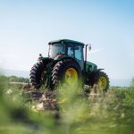 Tractor en el campo